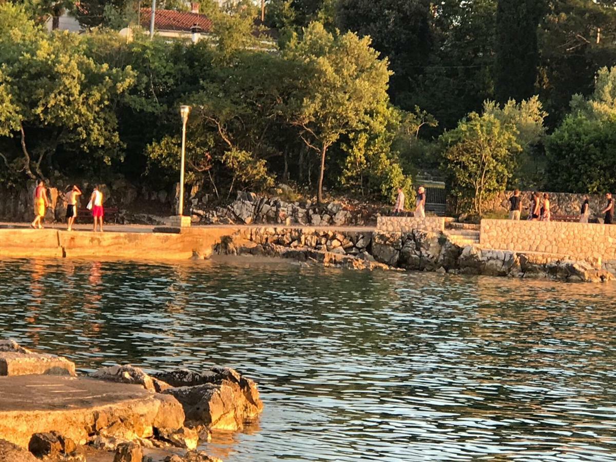 Apartment Aquamarin, Blizu Mora S Pogledom Na More, Za Do 6 Osoba Malinska Luaran gambar