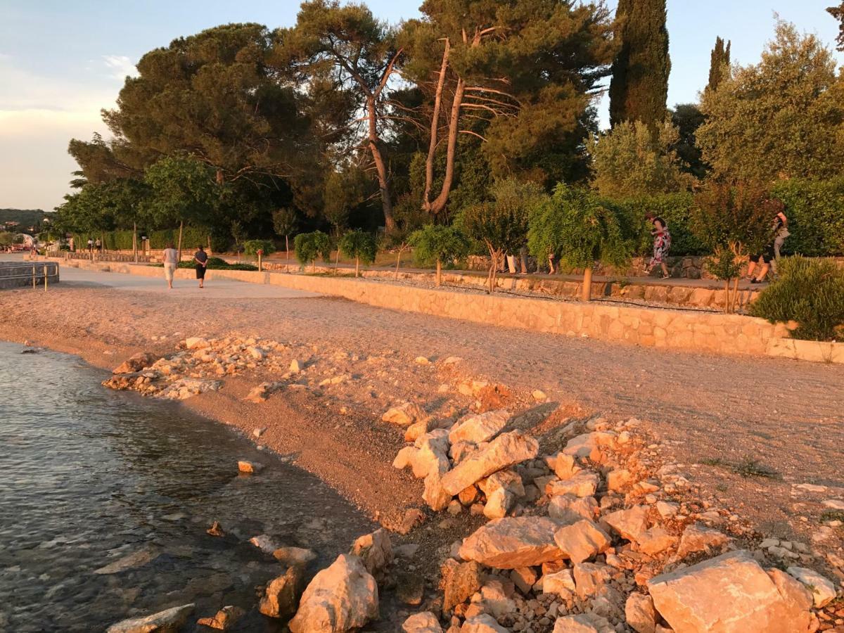 Apartment Aquamarin, Blizu Mora S Pogledom Na More, Za Do 6 Osoba Malinska Luaran gambar