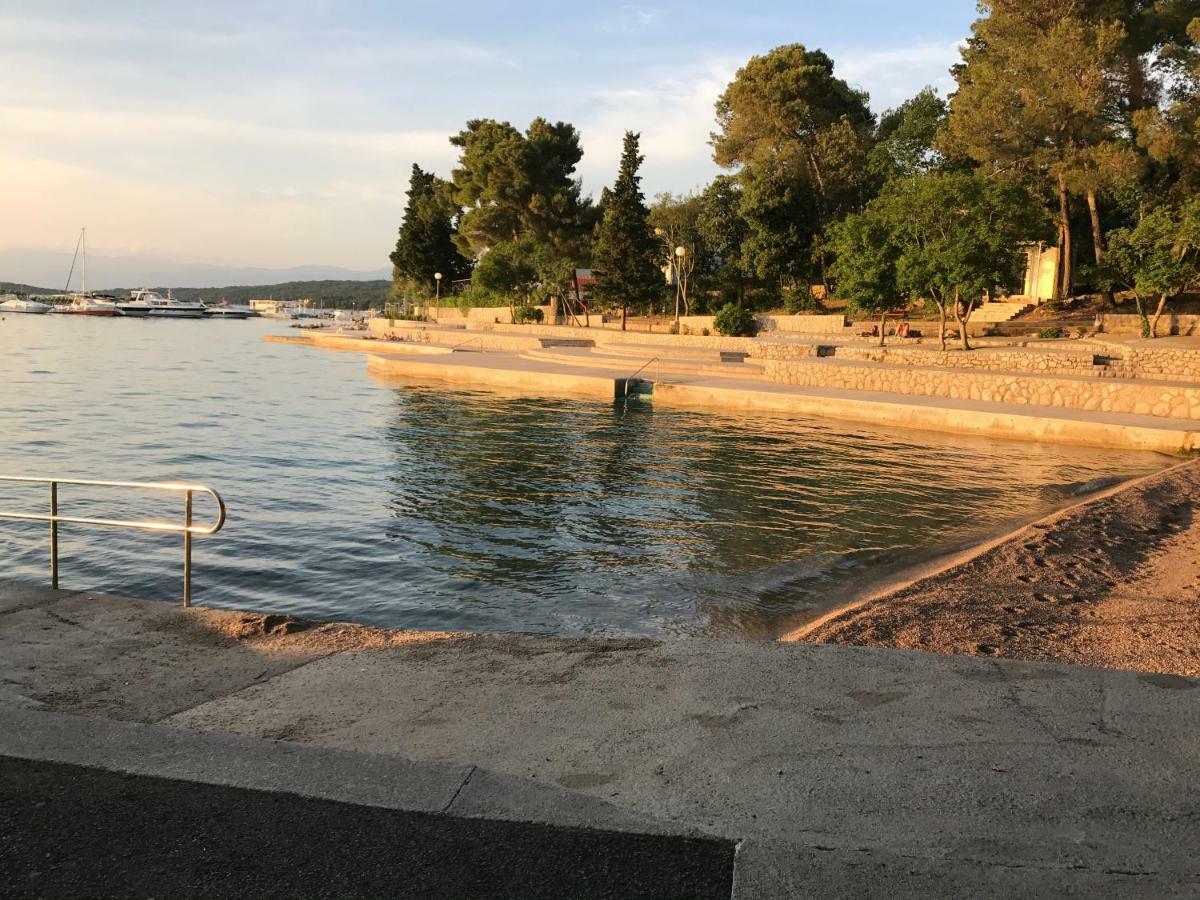 Apartment Aquamarin, Blizu Mora S Pogledom Na More, Za Do 6 Osoba Malinska Luaran gambar